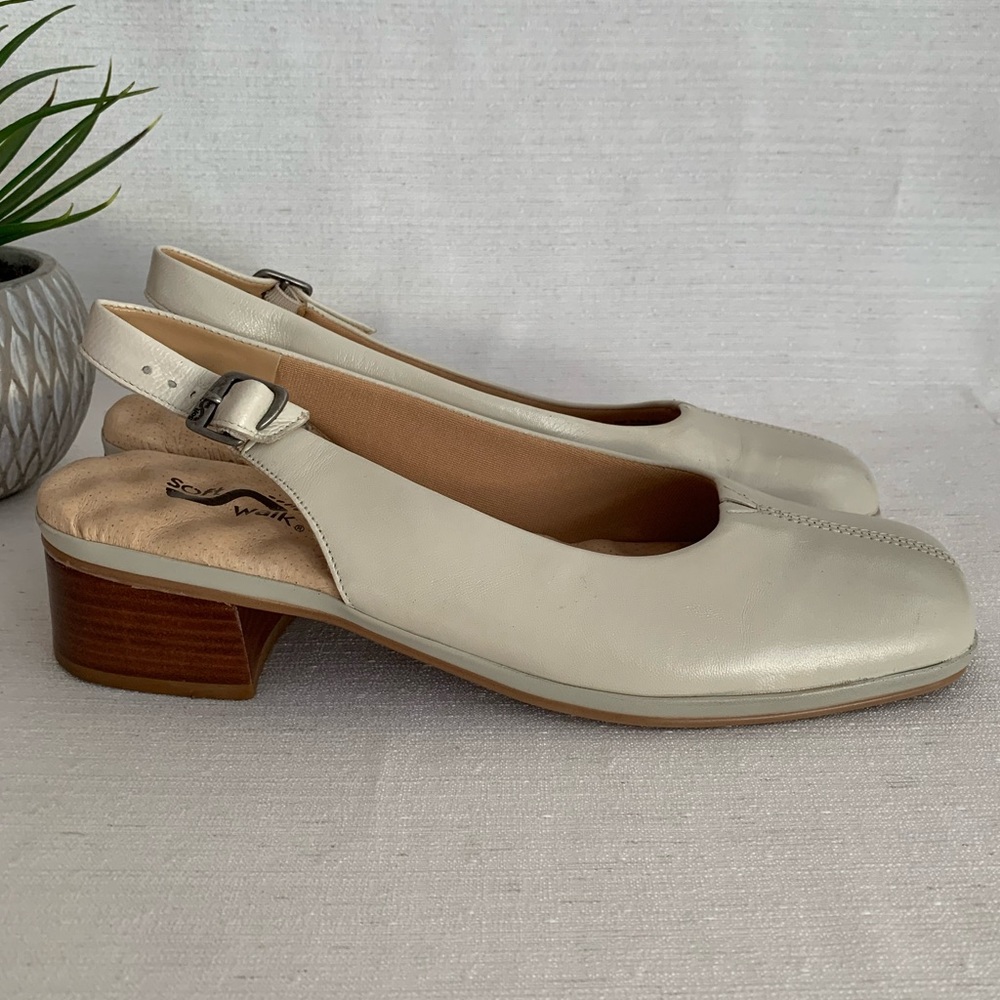 SoftWalk Cream Leather Squared Toe Sling Back Heels Woman’s 9N